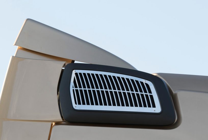 Mercedes-Benz Actros Iconic Edition_2