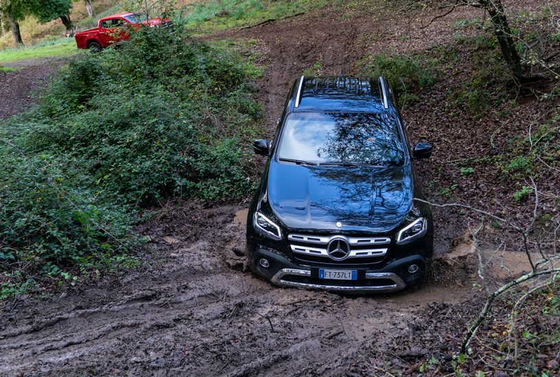 Mercedes-Benz Classe X 350 d 4MATIC Italian Driving Presentation (50)