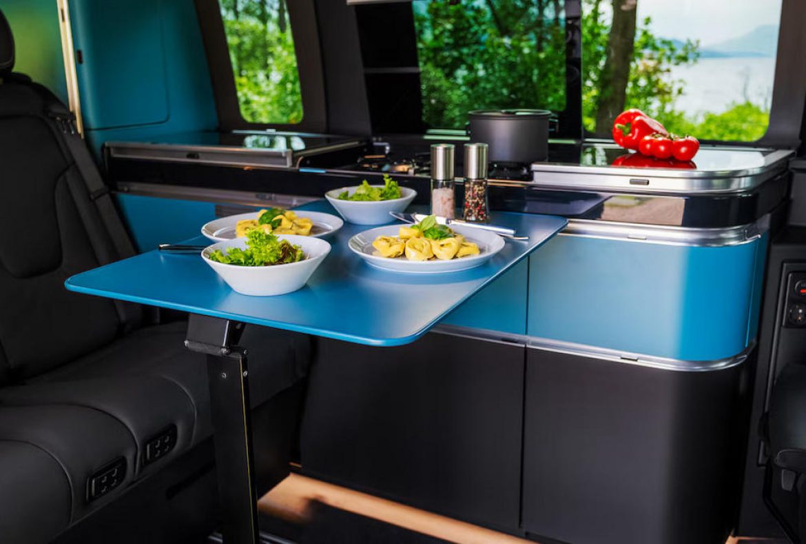 Mercedes Classe V Marco Polo, Tavolo pieghevole.