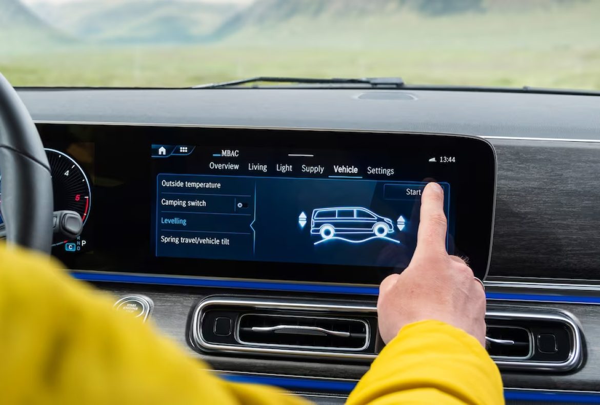 Mercedes Classe V Marco Polo, display LCD da 12,3p