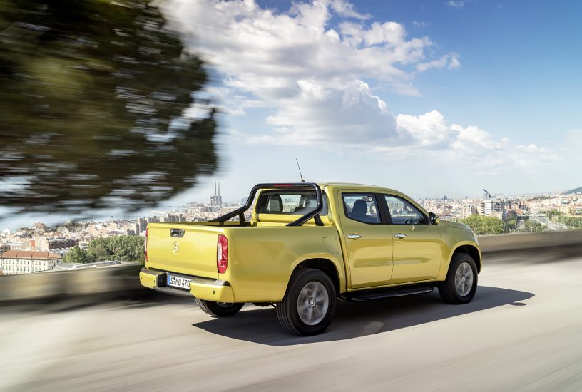 Mercedes Benz Classe X, laterale