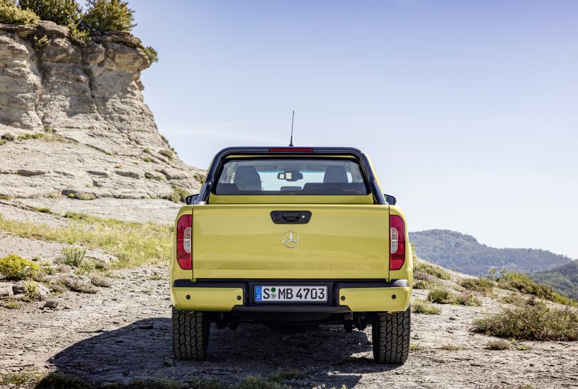 Mercedes Benz Classe X, posteriore