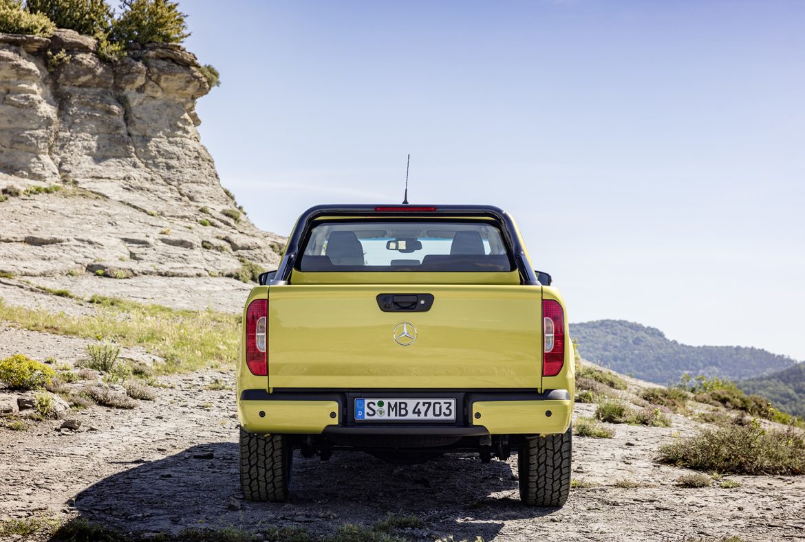 Mercedes Benz Classe X, posteriore