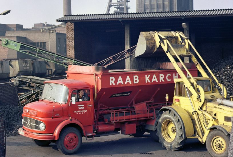 Mercedes-Benz Lastwagen-Premiere am 5. März 1959: Welterfolg mit kurzer Haube

Mercedes-Benz truck premiere on 5 March 1959: Global success with a short nose