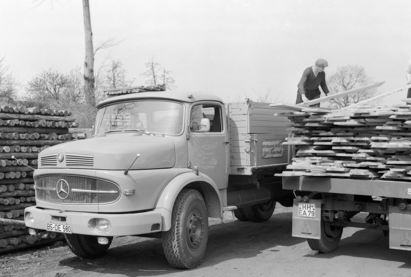 Mercedes-Benz Lastwagen-Premiere am 5. März 1959: Welterfolg mit kurzer Haube

Mercedes-Benz truck premiere on 5 March 1959: Global success with a short nose