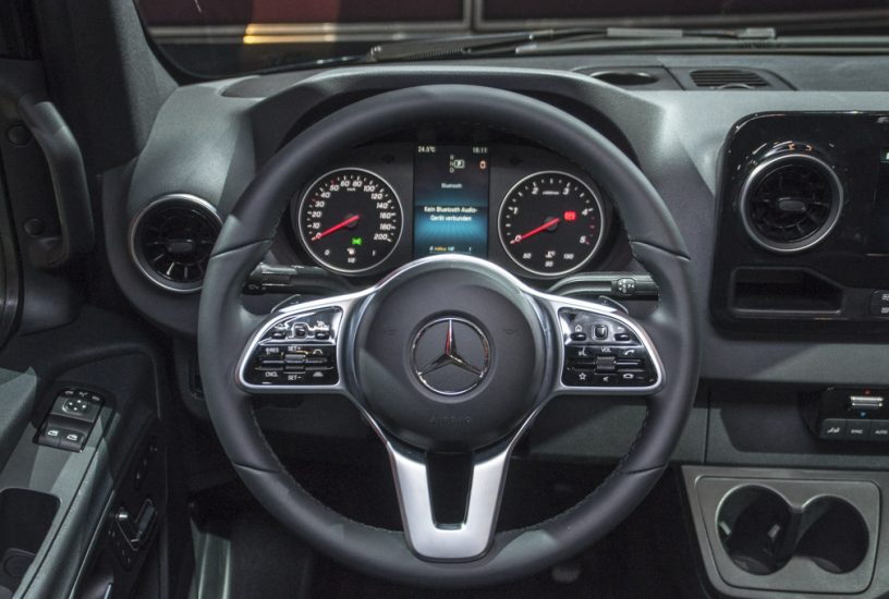 Mercedes Sprinter 2018 volante pelle