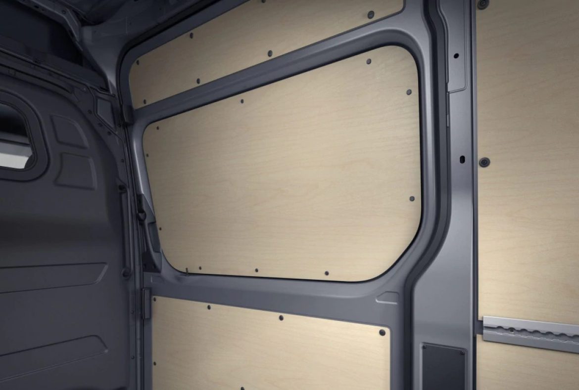 Mercedes Sprinter furgone, dettagli interno rivestito - 07