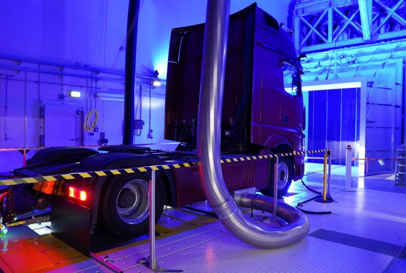 In der Pfalz verwurzelt, für die Zukunft aufgestellt: Mercedes-Benz investiert in Wörth rund  70 Millionen Euro in die Entwicklung für Lkw von heute und morgenDeeply rooted in the Palatinate region, well-positioned for the future: Mercedes-Benz invest