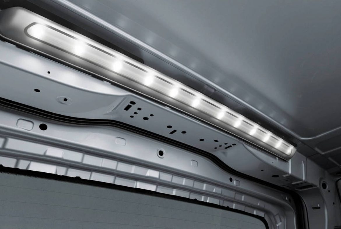 Mercedes Vito Mixto, Sistema di illuminazione del vano