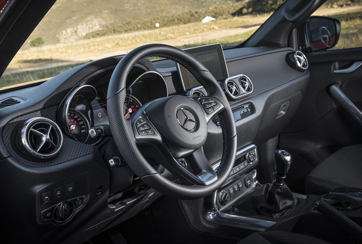 Mercedes Benz Classe X, cruscotto