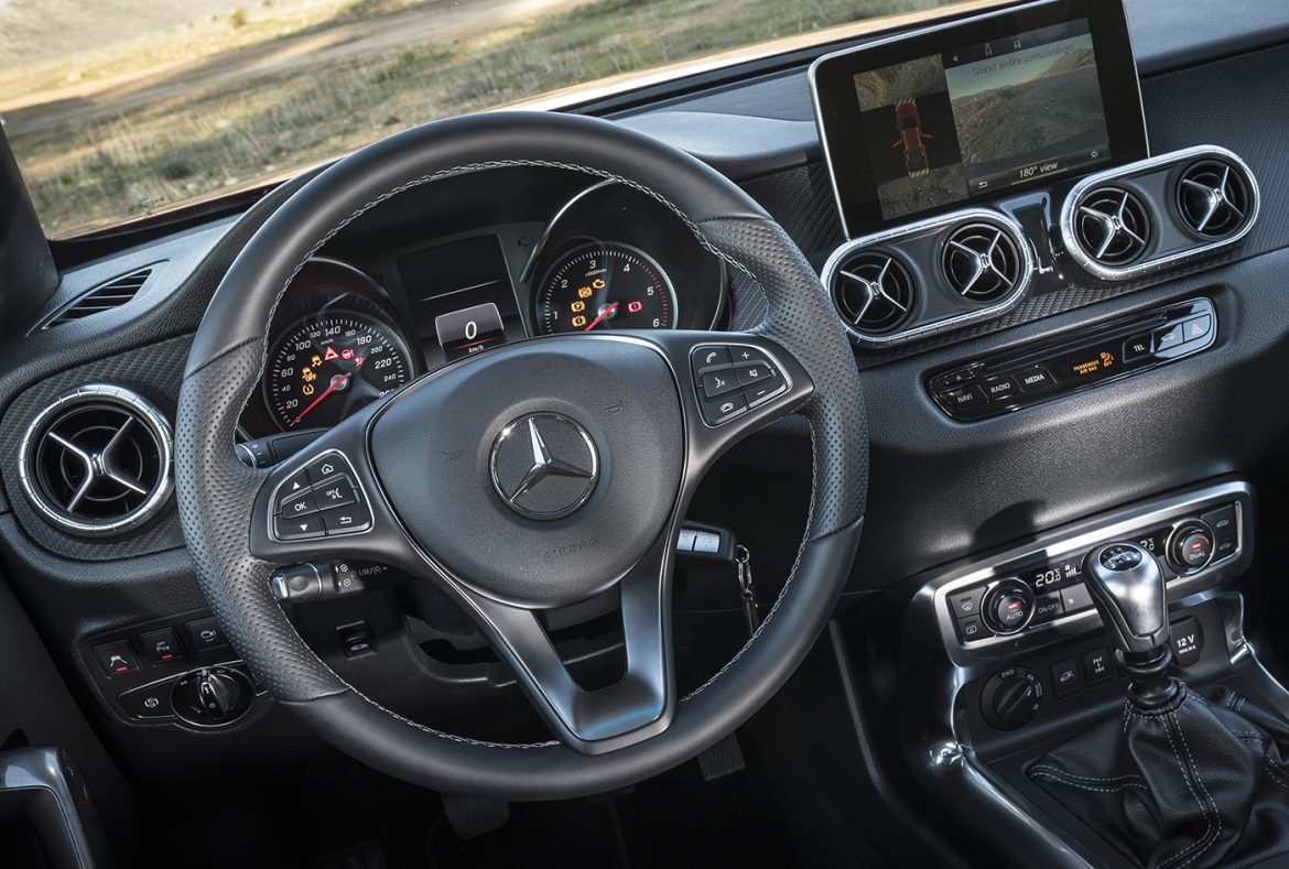 Mercedes Benz Classe X, cruscotto