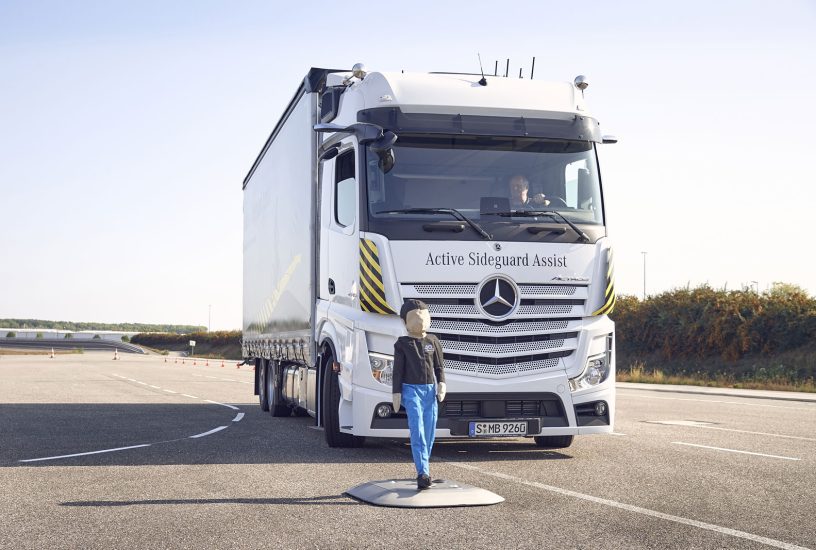 Mercedes_Benz_Trucks_sicurezza_3