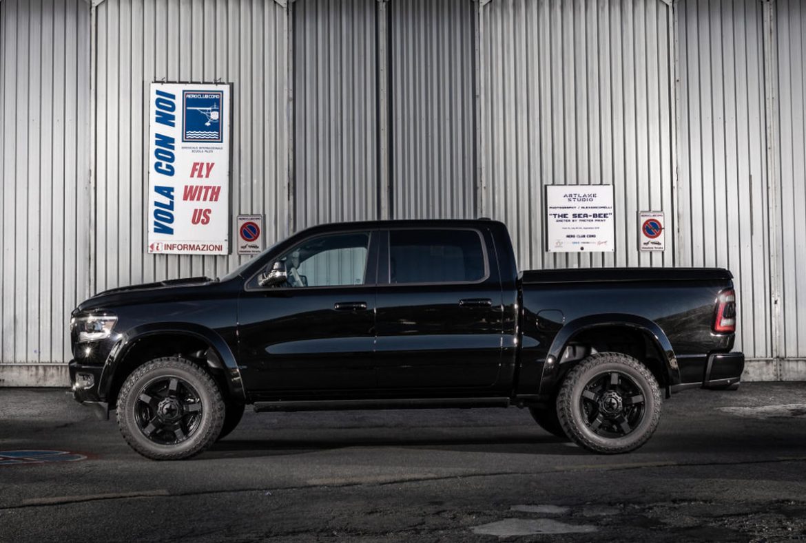 Militem Magnum, laterale -12