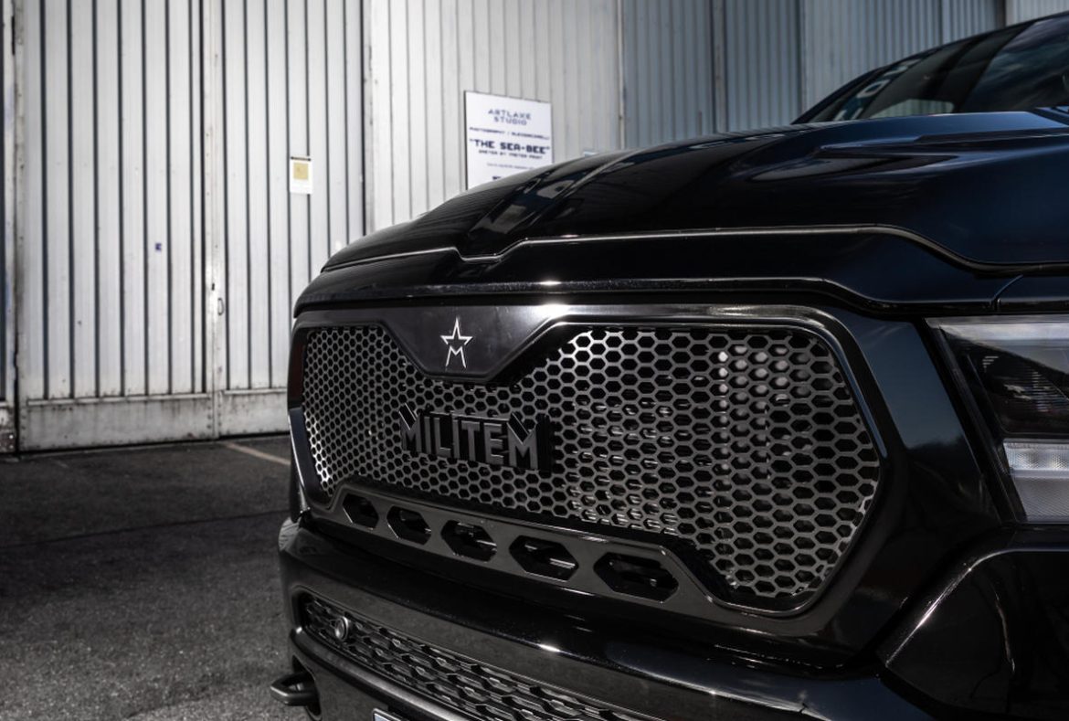 Militem Magnum, mascherina frontale -02