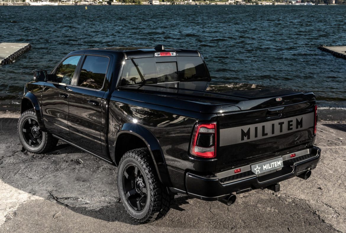 Militem Magnum, tre quarti posteriore-16