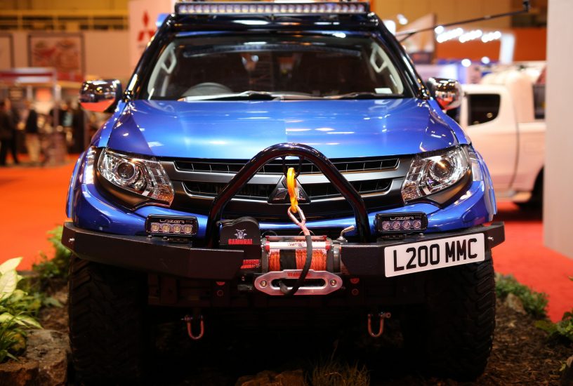 mitsubishi-l200-frontale-birmingham-2017