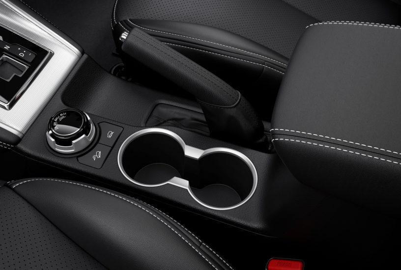 Mitsubishi L200 restyling tunnel centrale