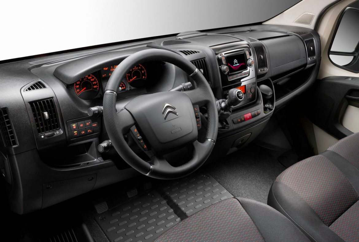 Citroen e-Jumper Furgone, interni