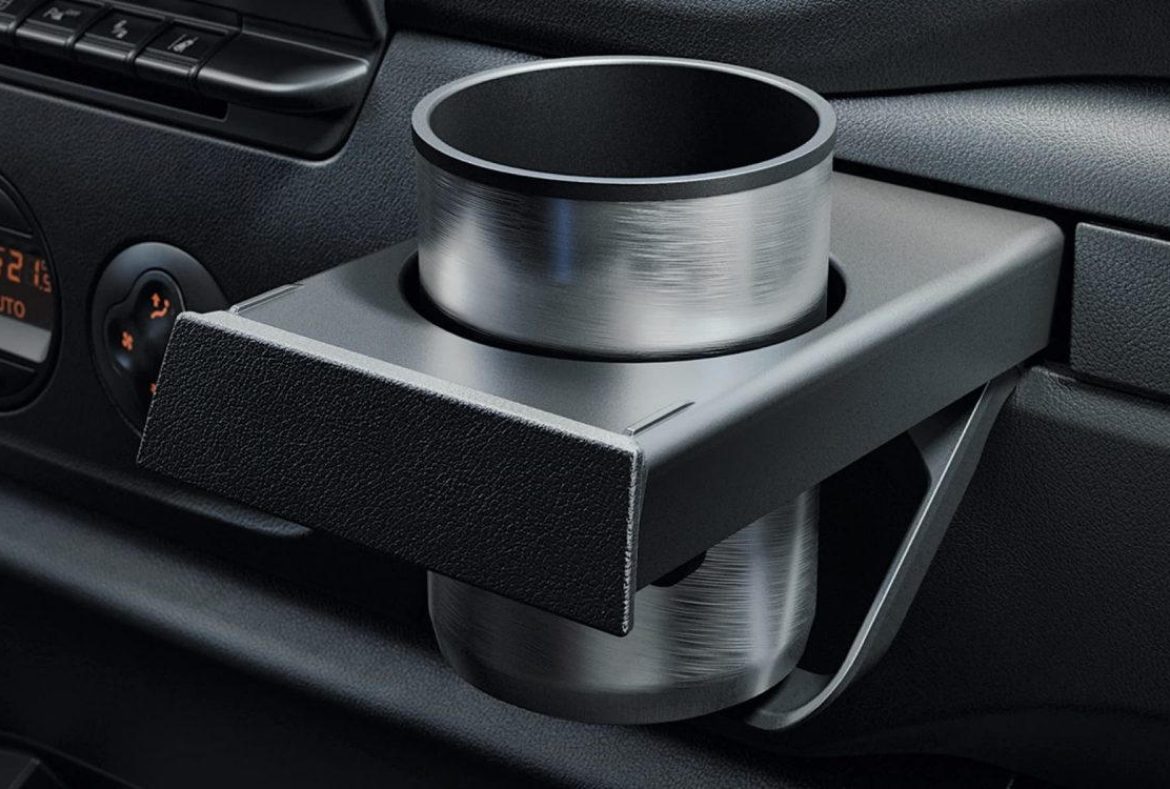 Nissan Interstar, porta tazza-08