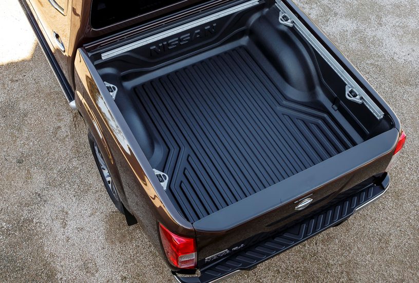 Nissan NP300 Navara cassone