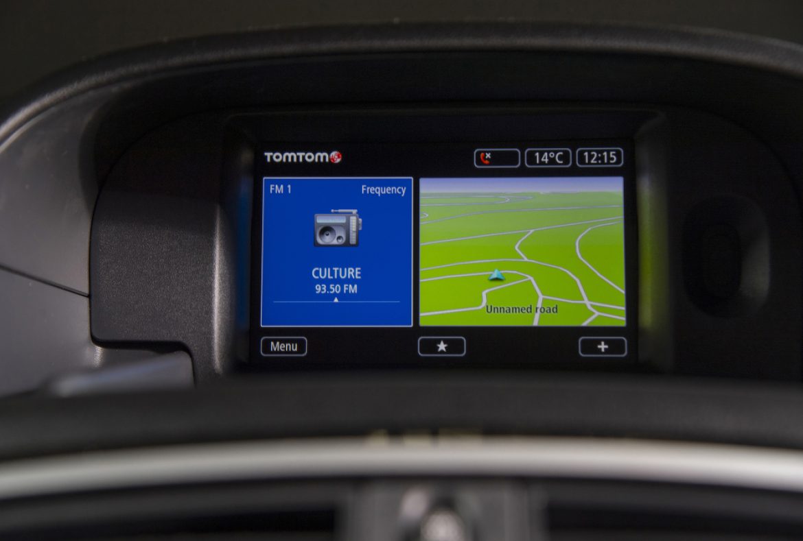 Nissan NV250 Combi, display LCD-02