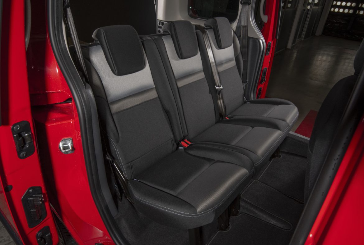 Nissan NV250 Combi, posto passeggeri -11