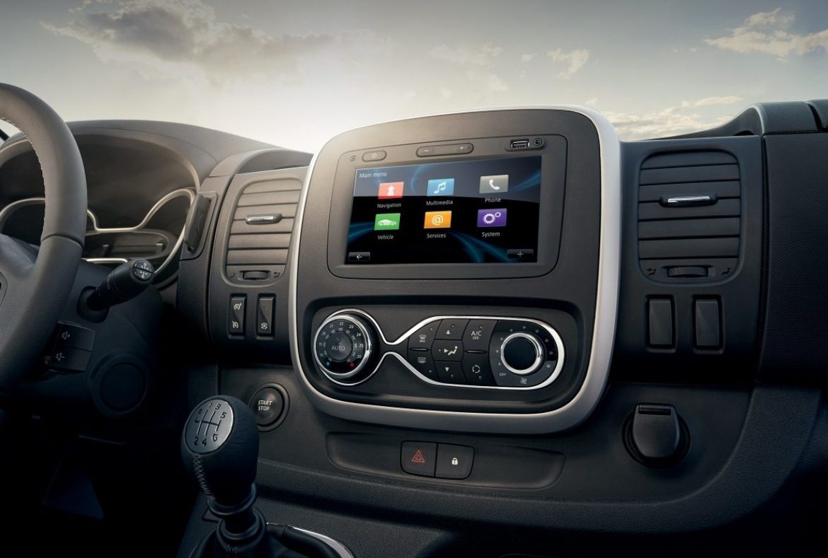 Nissan NV300 combi Helios - 01