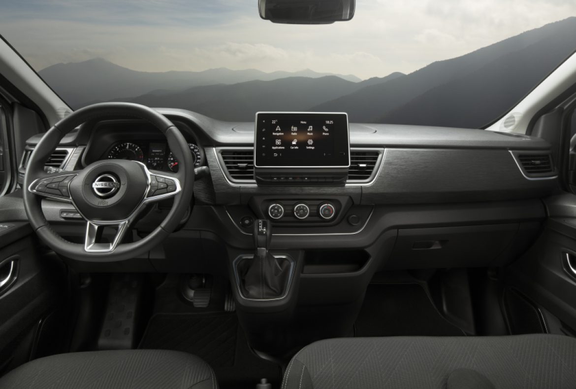 Nissan NV300 combi, cruscotto - 05