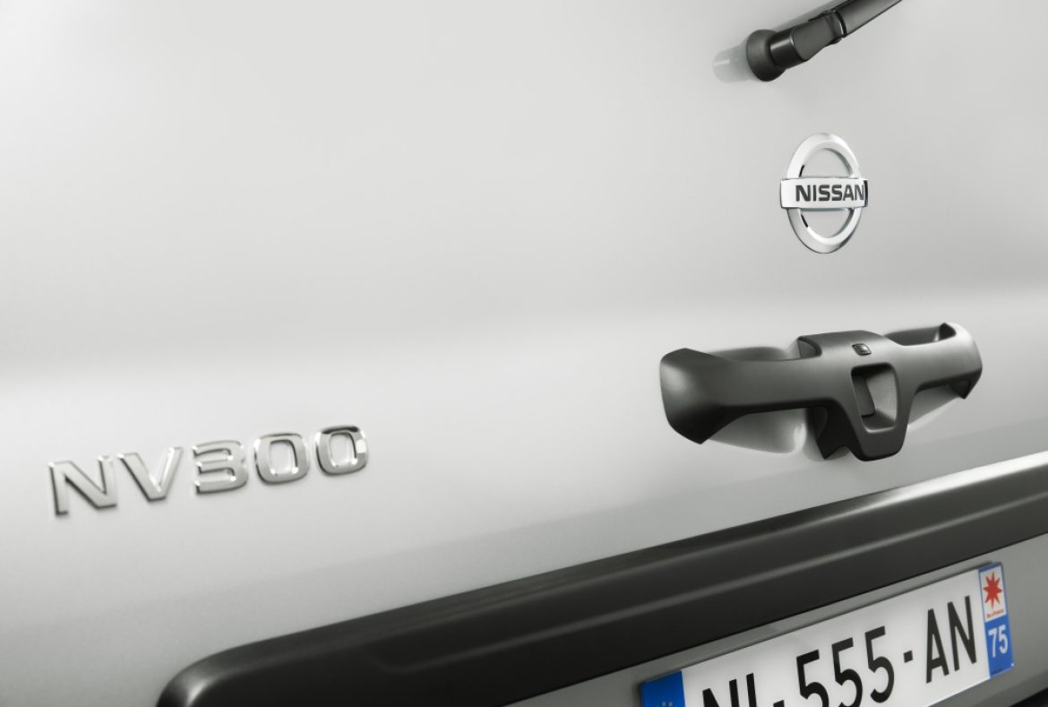 Nissan NV300 combi, detttaglio portello posteiorre - 13