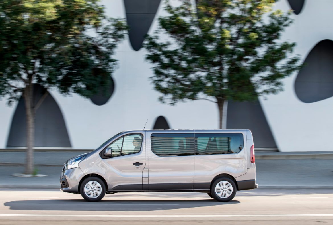 Nissan NV300 combi laterale- 04