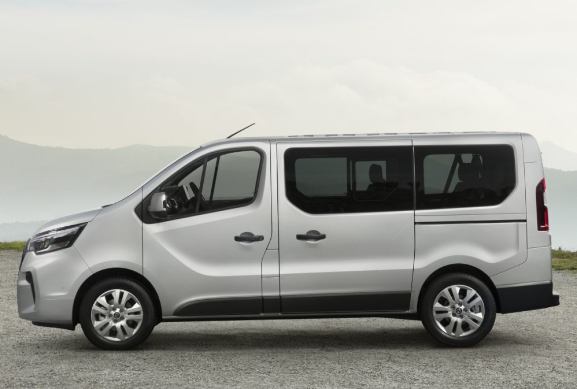 Nissan NV300 combi, laterale - 09