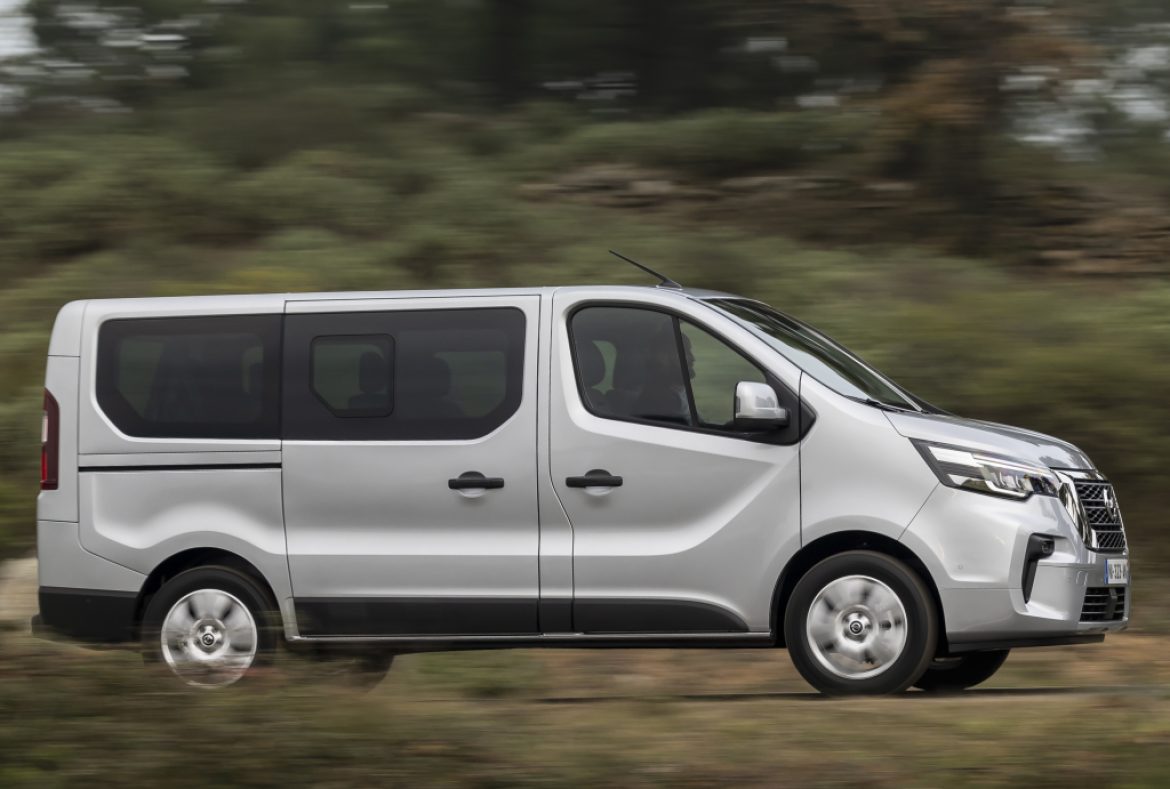 Nissan NV300 combi, laterale - 22