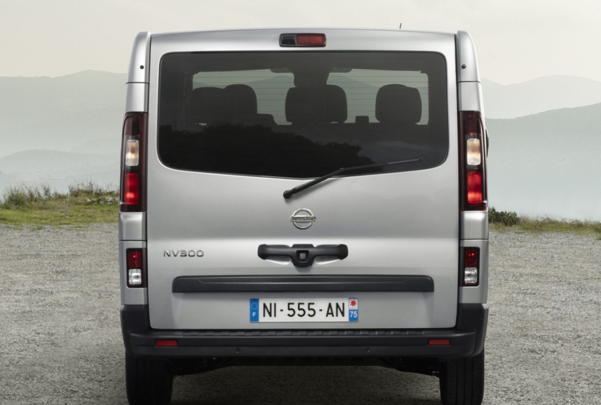 Nissan NV300 combi, posteriore - 07