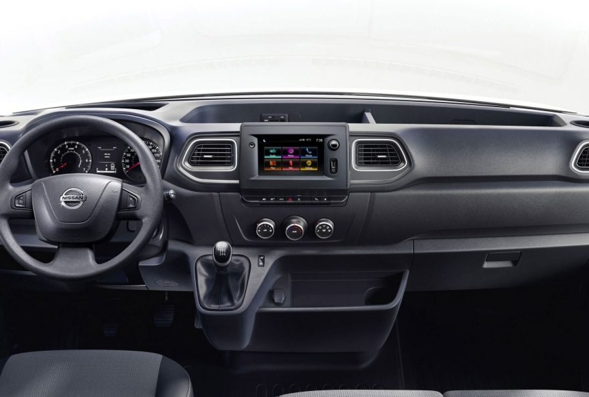 Nissan NV400 van, cruscoto - 24