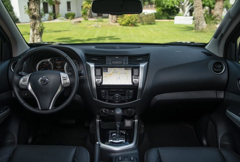 Nissan Navara 2019 interni