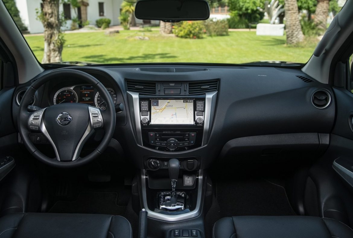 Nissan Navara 2019 interni