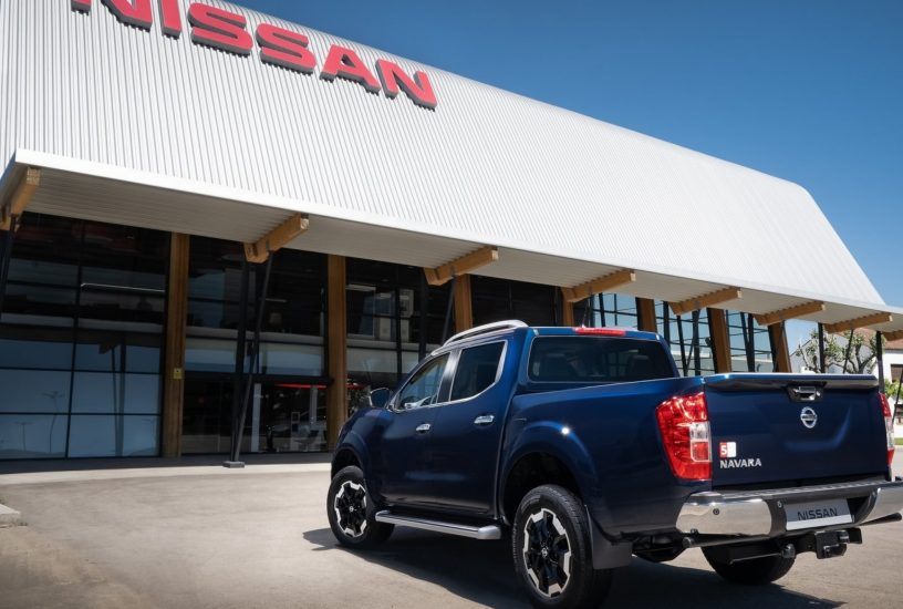 Nissan Navara 2019 tre quarti posteriore