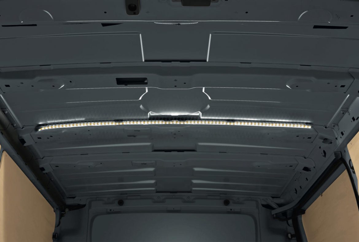 Nissan Primastar van, interno - 09