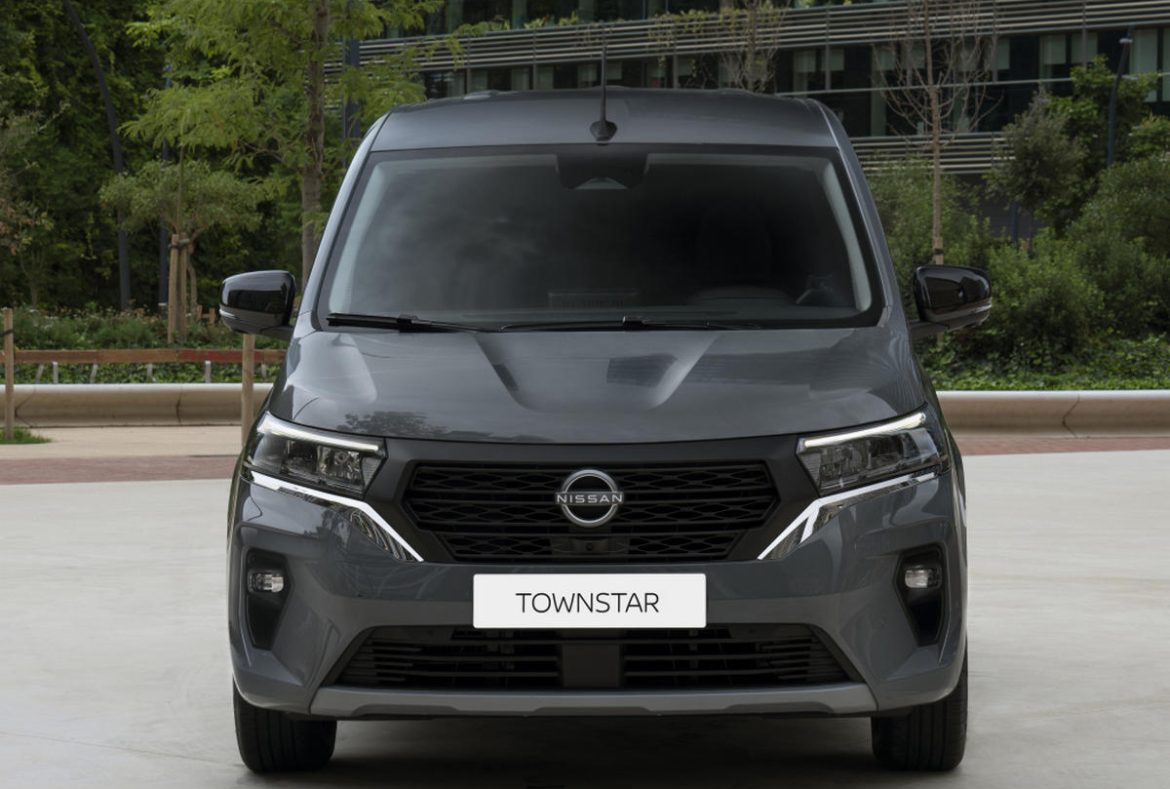 Nissan Townstar Van frontale- 10