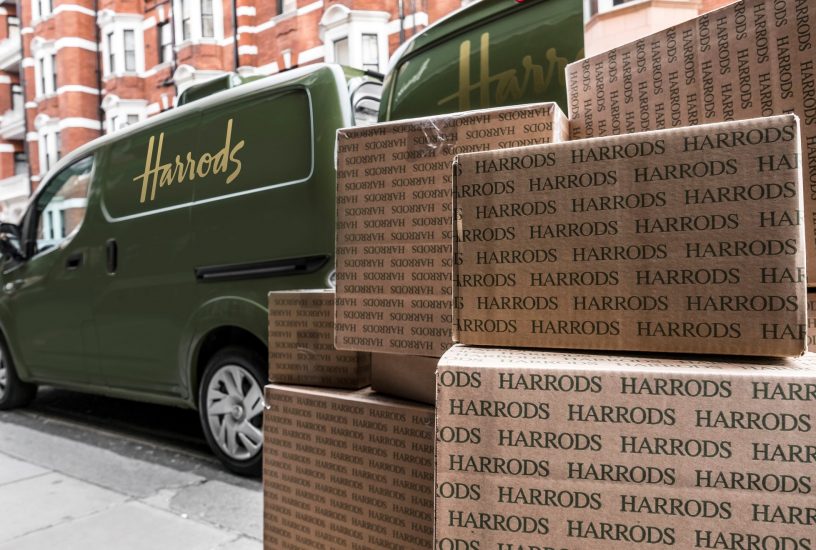 All-electric Nissan e-NV200 revolutionises iconic Harrods delivery fleet