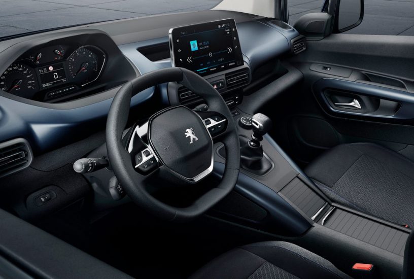 Nuovo PEUGEOT RIFTER MIX PureTech 110 SeS Allure -interni
