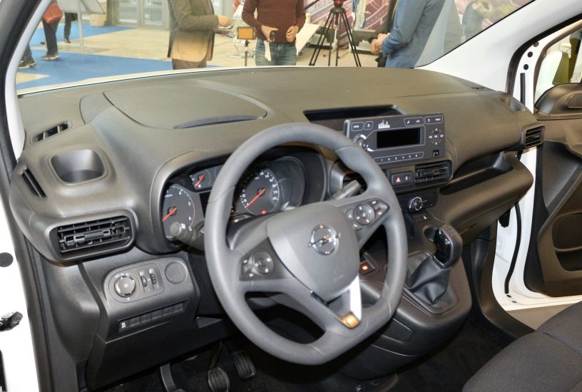 Opel Combo Cargo Transpotec 2019 interni