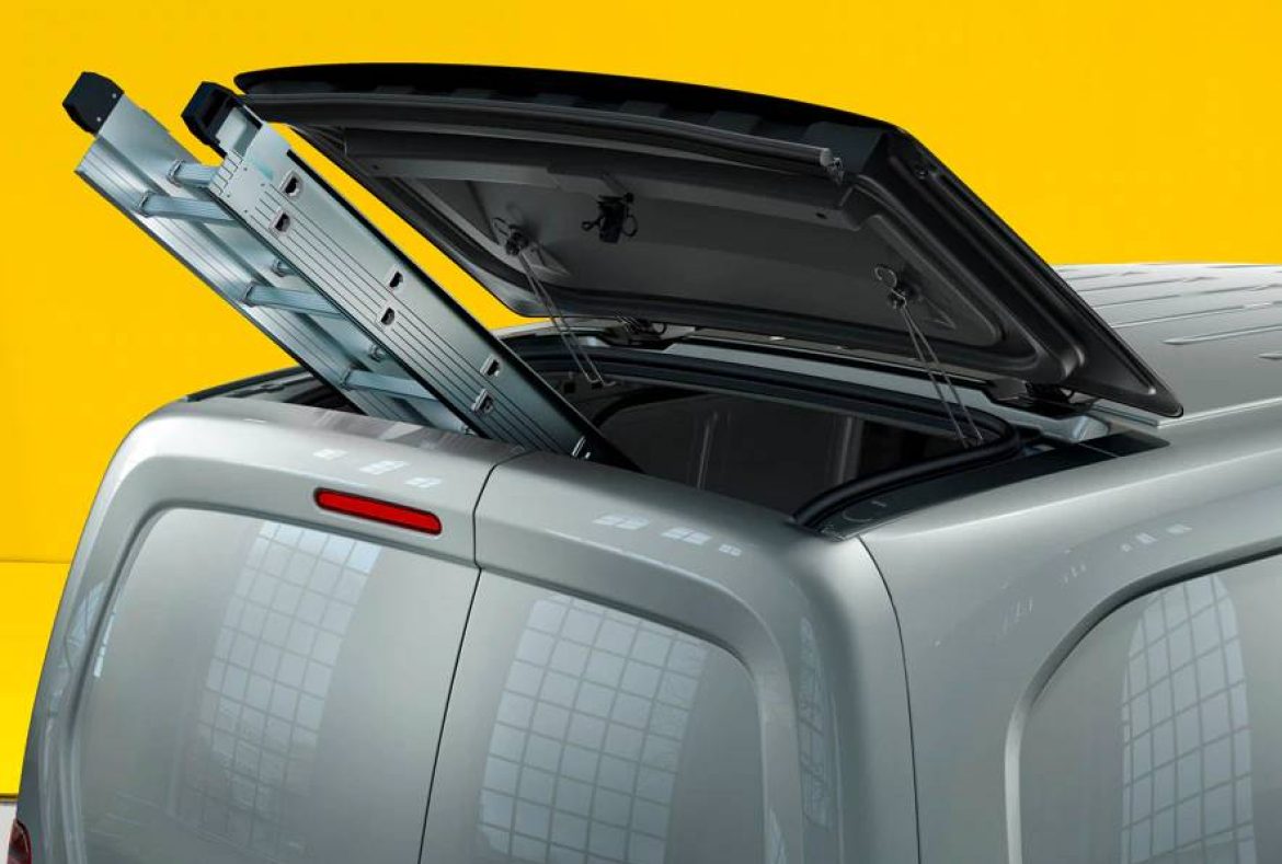 Opel Combo Cargo portellone integrato nel tetto