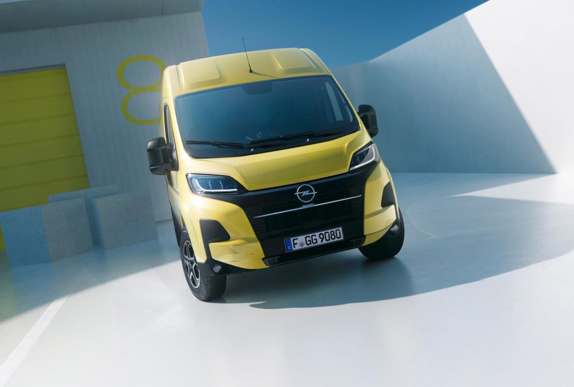 Opel Movano furgone 2024, frontale -04