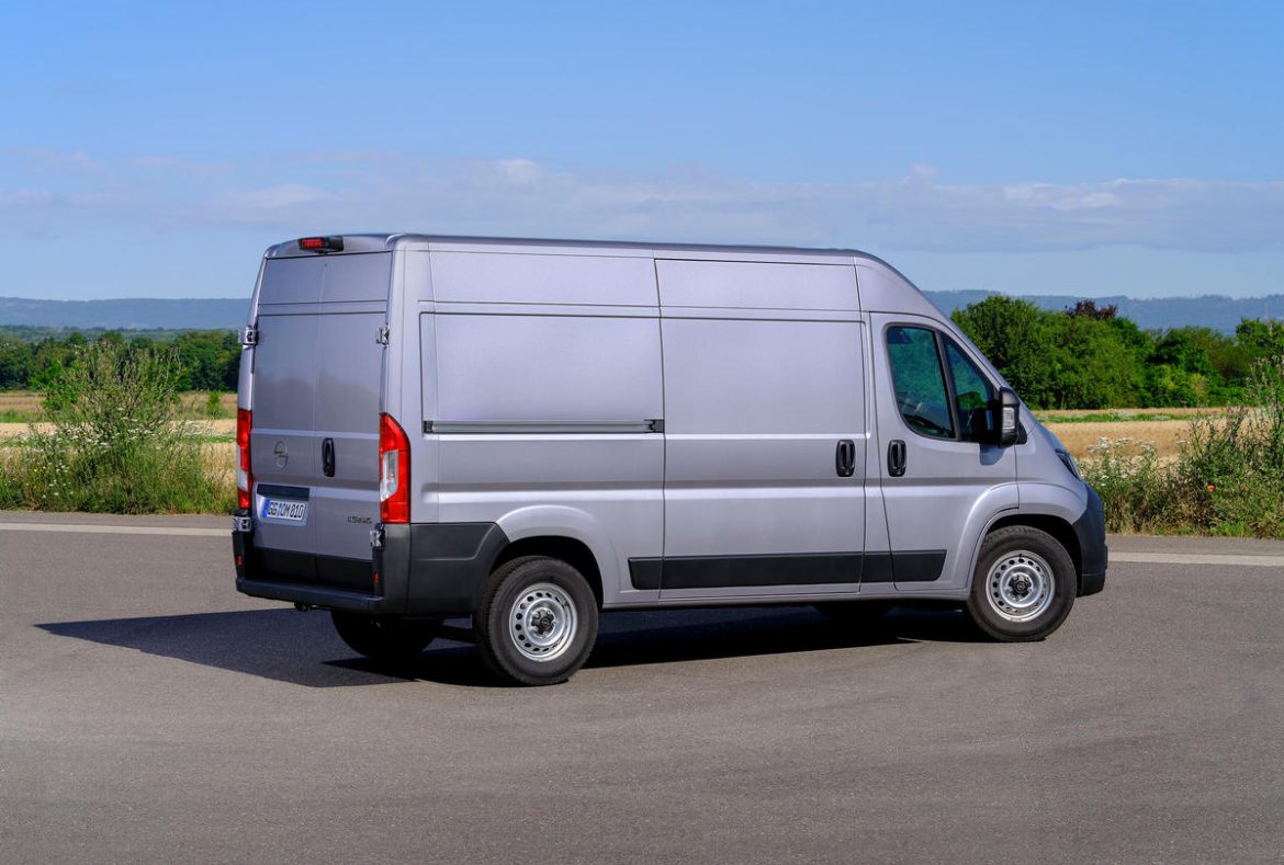 Opel Movano furgone 2024, laterale-09