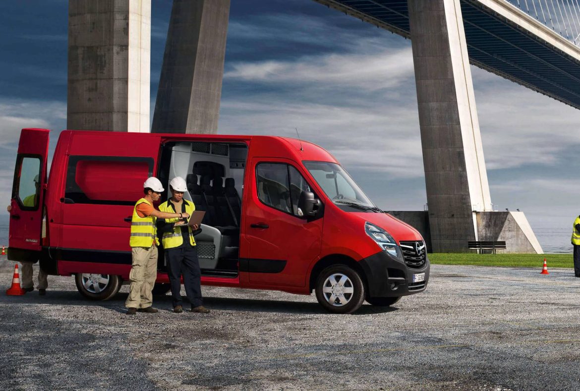 Opel Movano, laterale