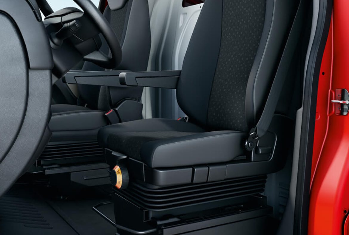 Opel Movano, seduta sospesa guidatore