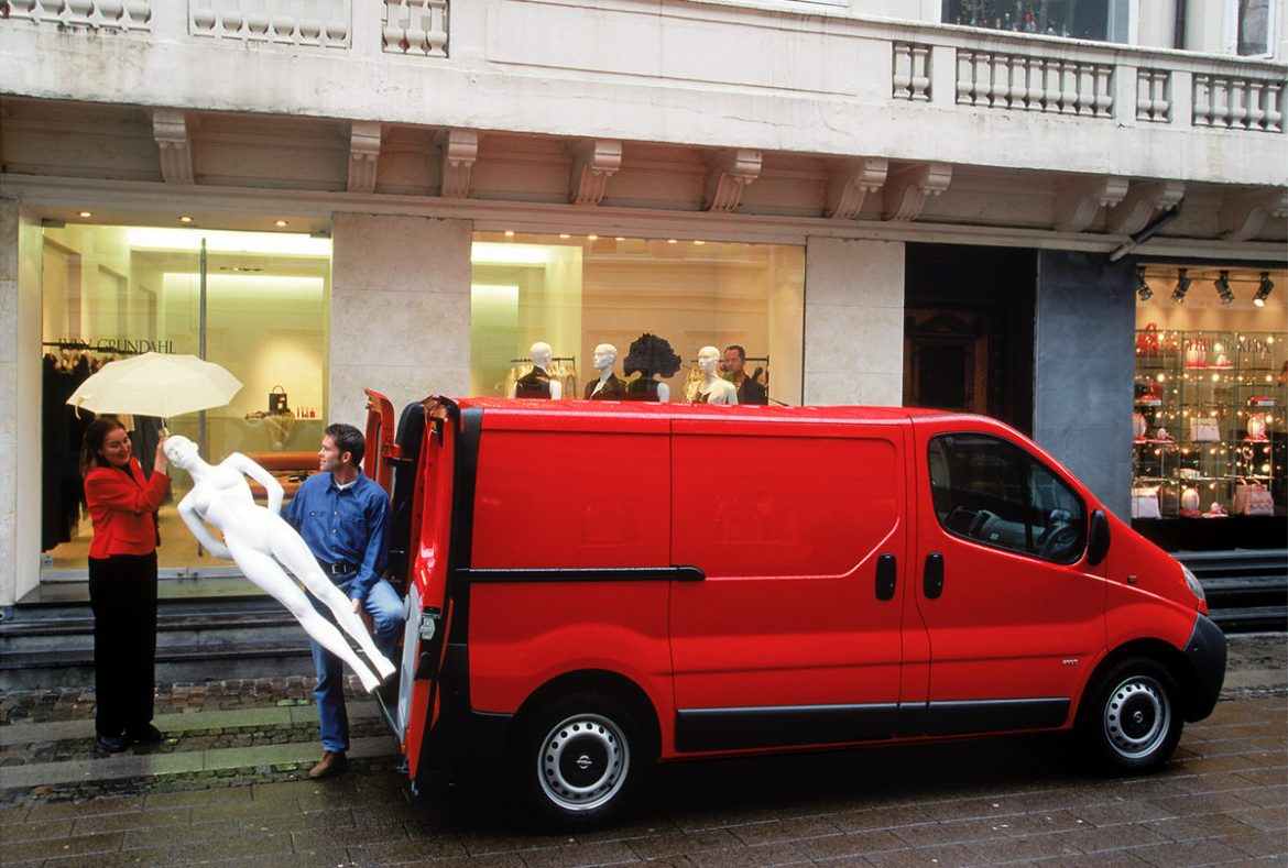 Opel Vivaro Furgone - 02