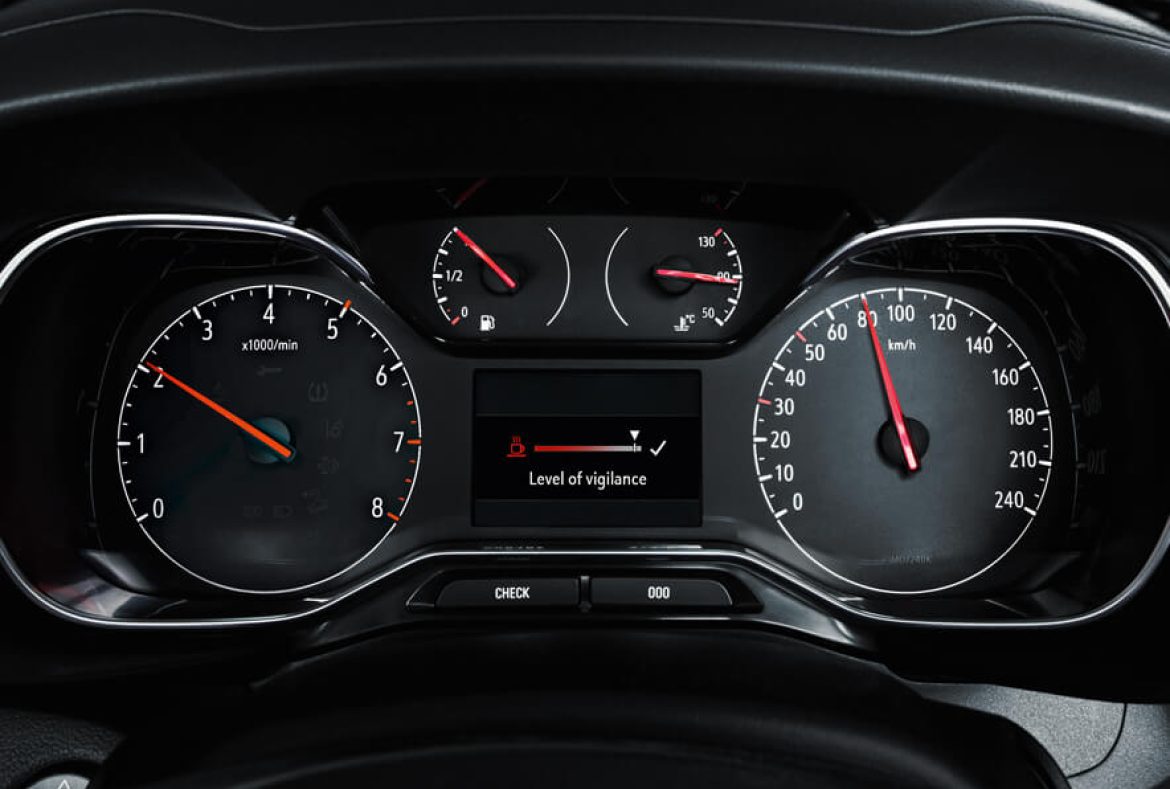 Opel combo life l rilevatore di stanchezza alla guida