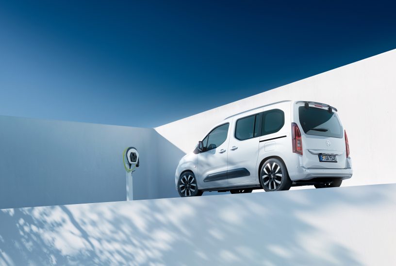 OpelComboElectric (2)
